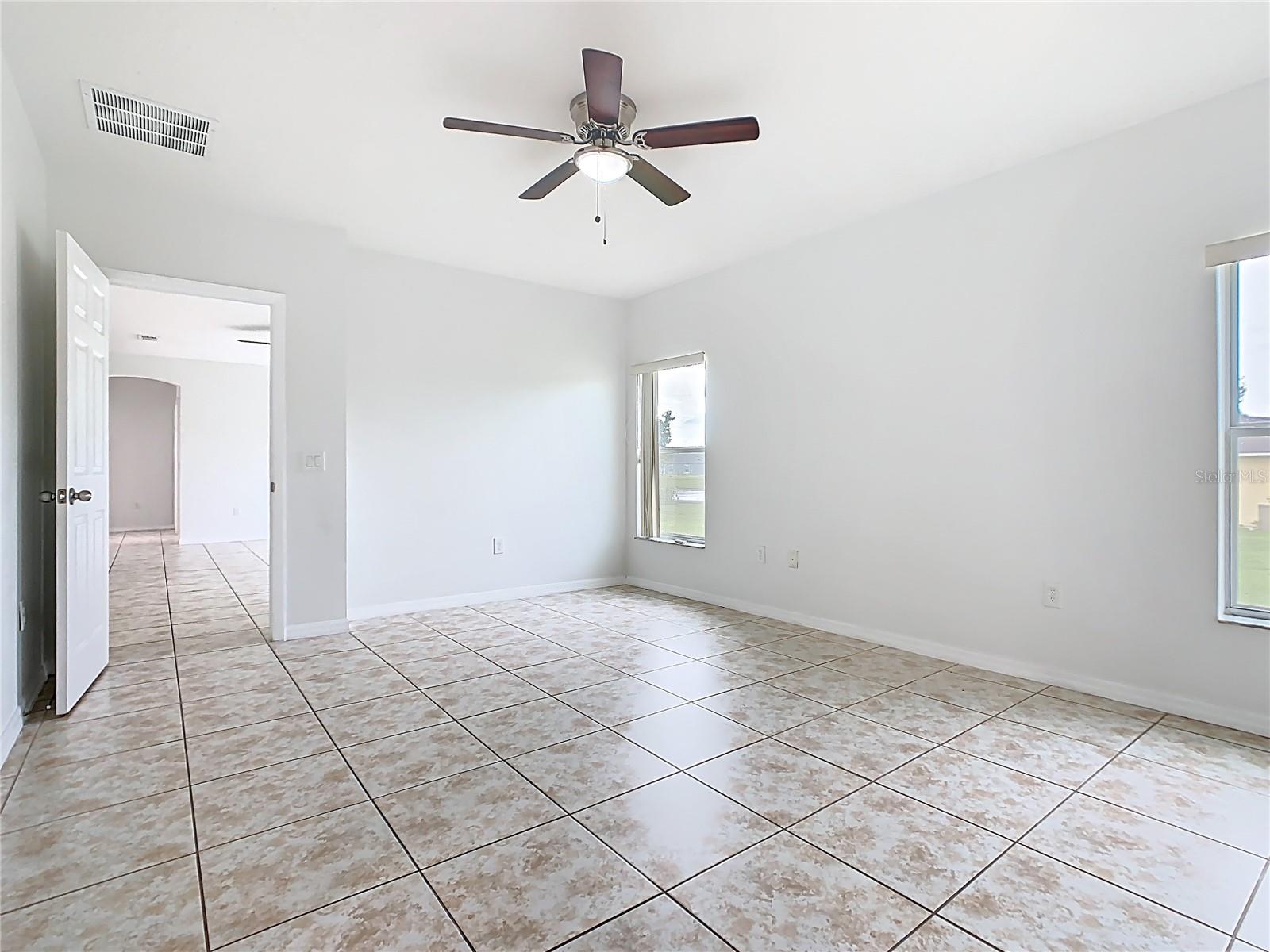 4044 MARINA ISLE DR, KISSIMMEE, FL, 34746