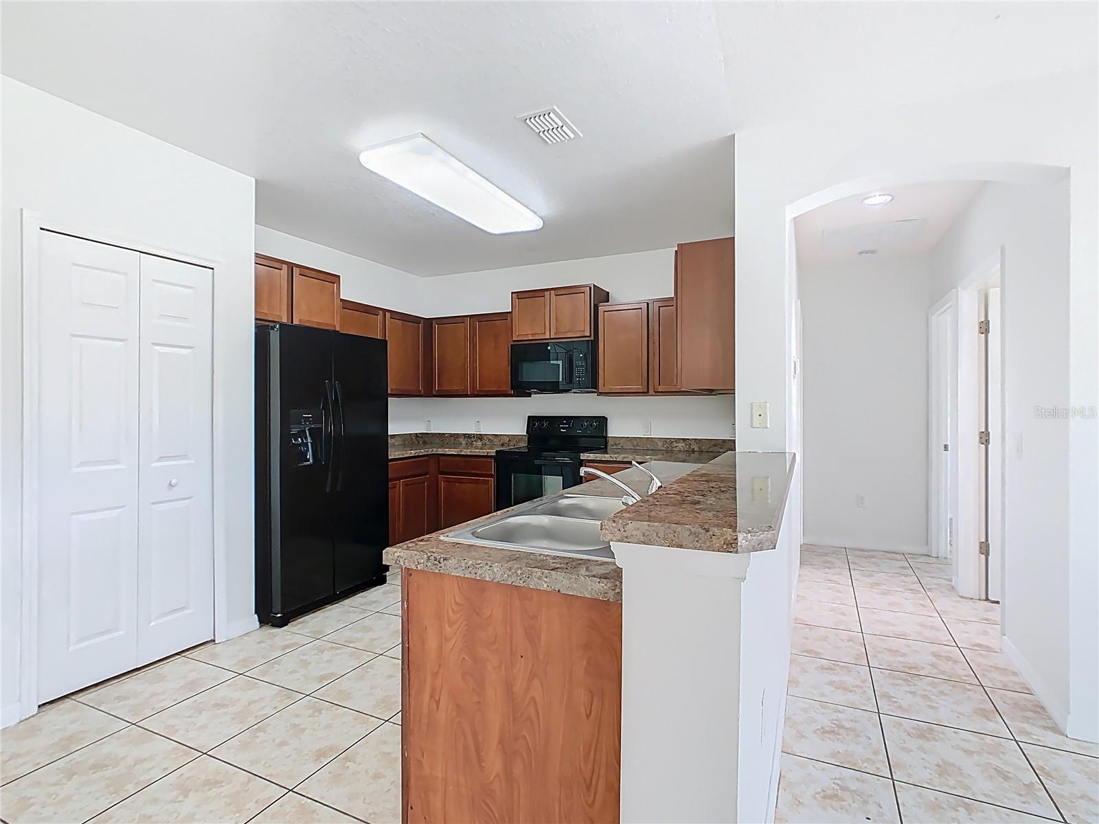 4044 MARINA ISLE DR, KISSIMMEE, FL, 34746
