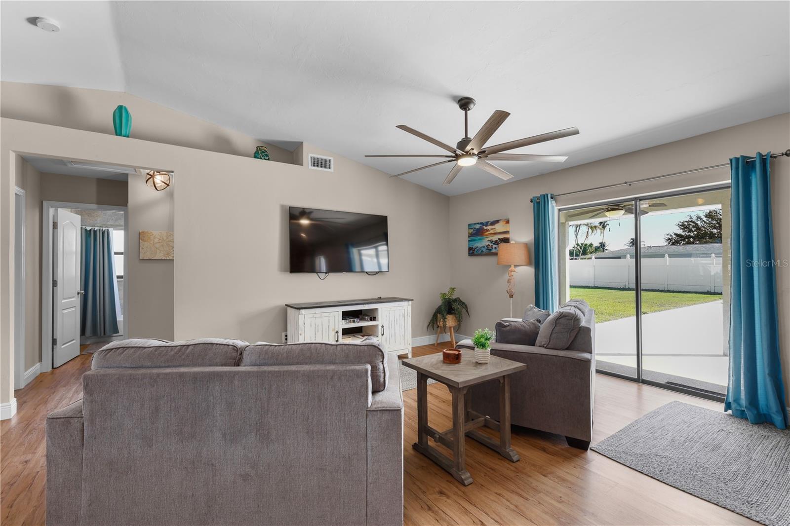 4115 SE 10TH PL, CAPE CORAL, FL, 33904