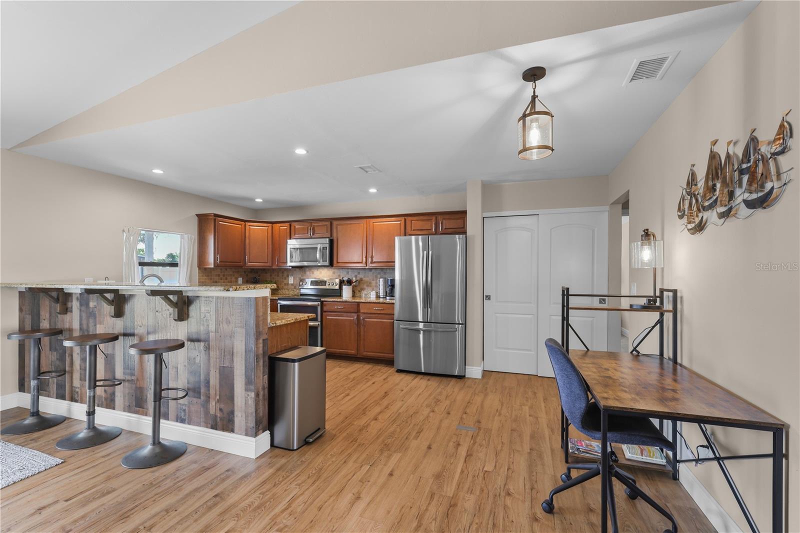 4115 SE 10TH PL, CAPE CORAL, FL, 33904