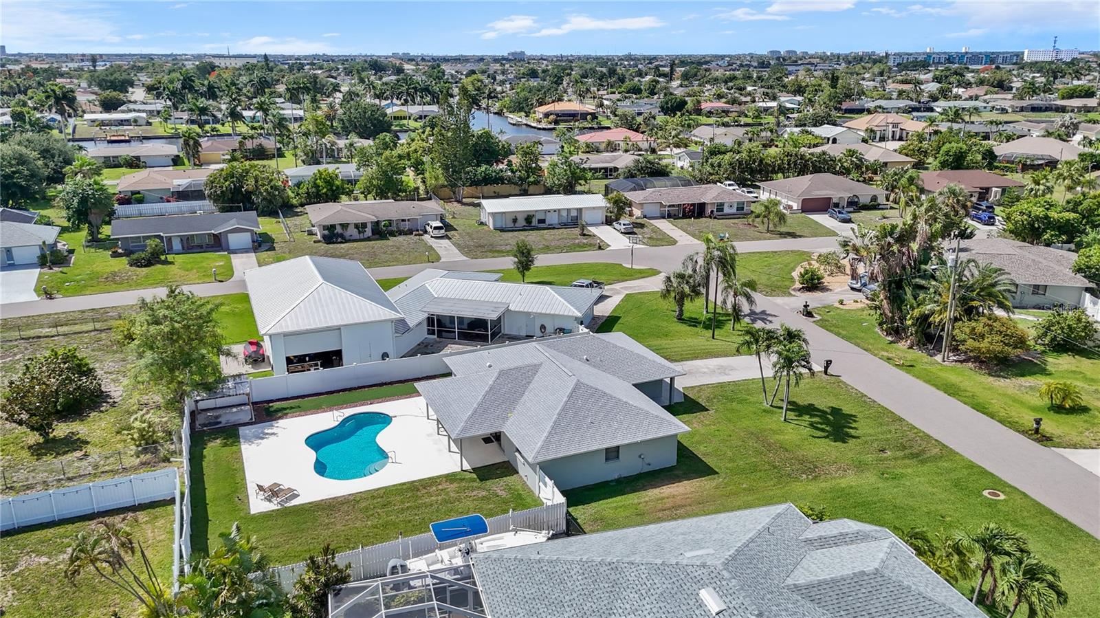 4115 SE 10TH PL, CAPE CORAL, FL, 33904