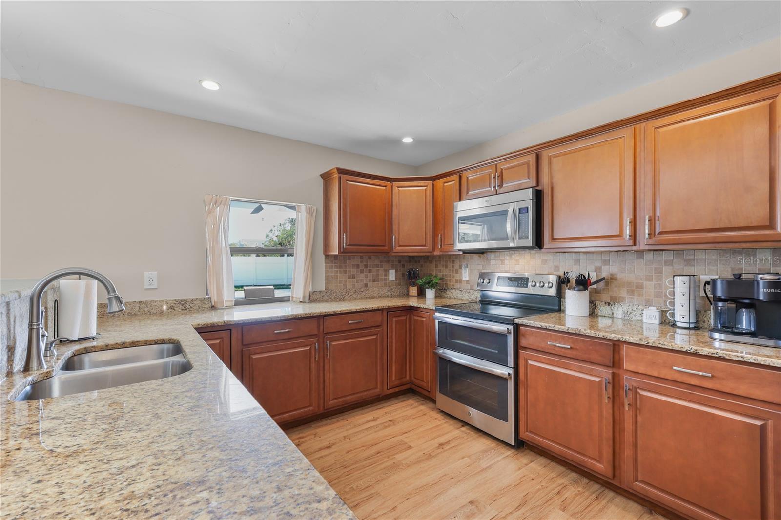 4115 SE 10TH PL, CAPE CORAL, FL, 33904