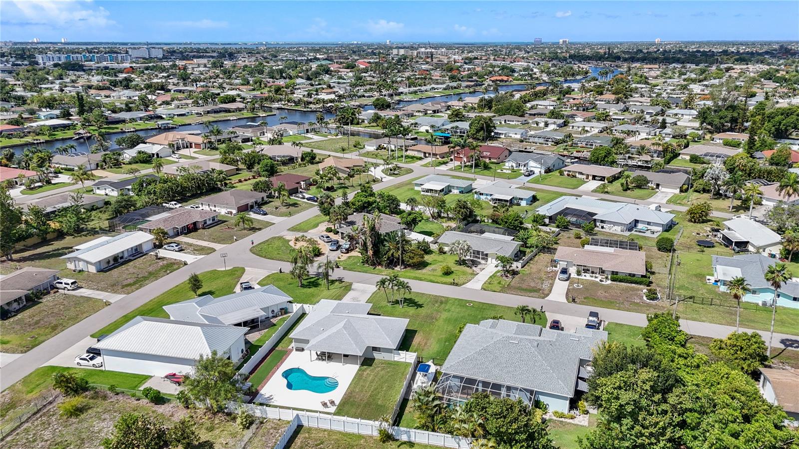 4115 SE 10TH PL, CAPE CORAL, FL, 33904
