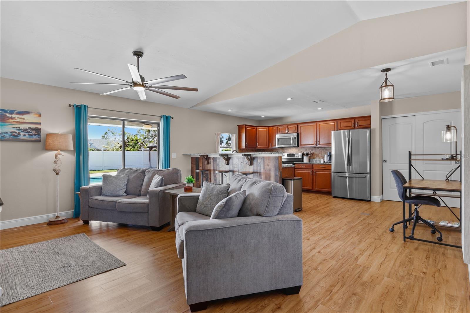 4115 SE 10TH PL, CAPE CORAL, FL, 33904