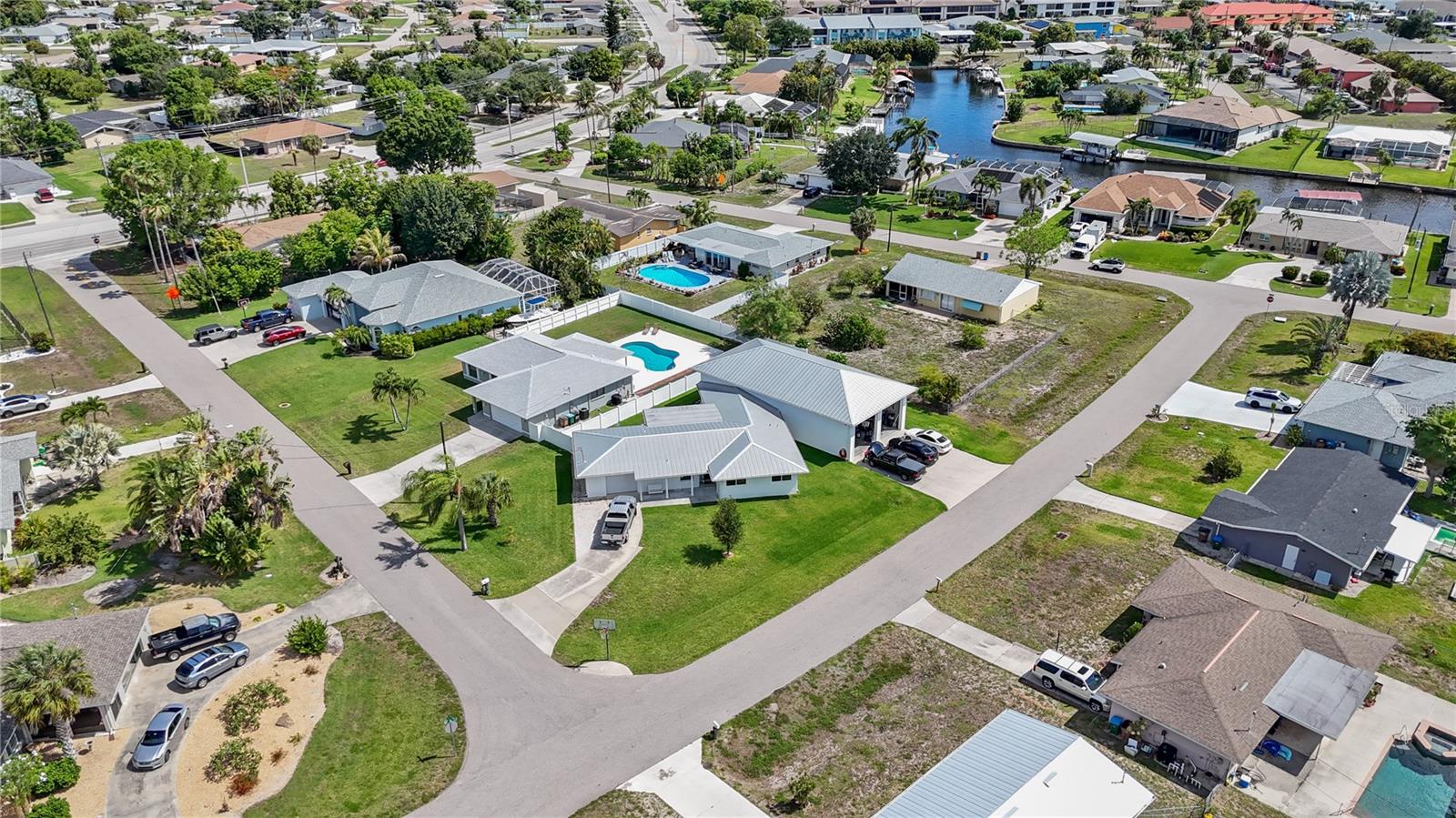 4115 SE 10TH PL, CAPE CORAL, FL, 33904