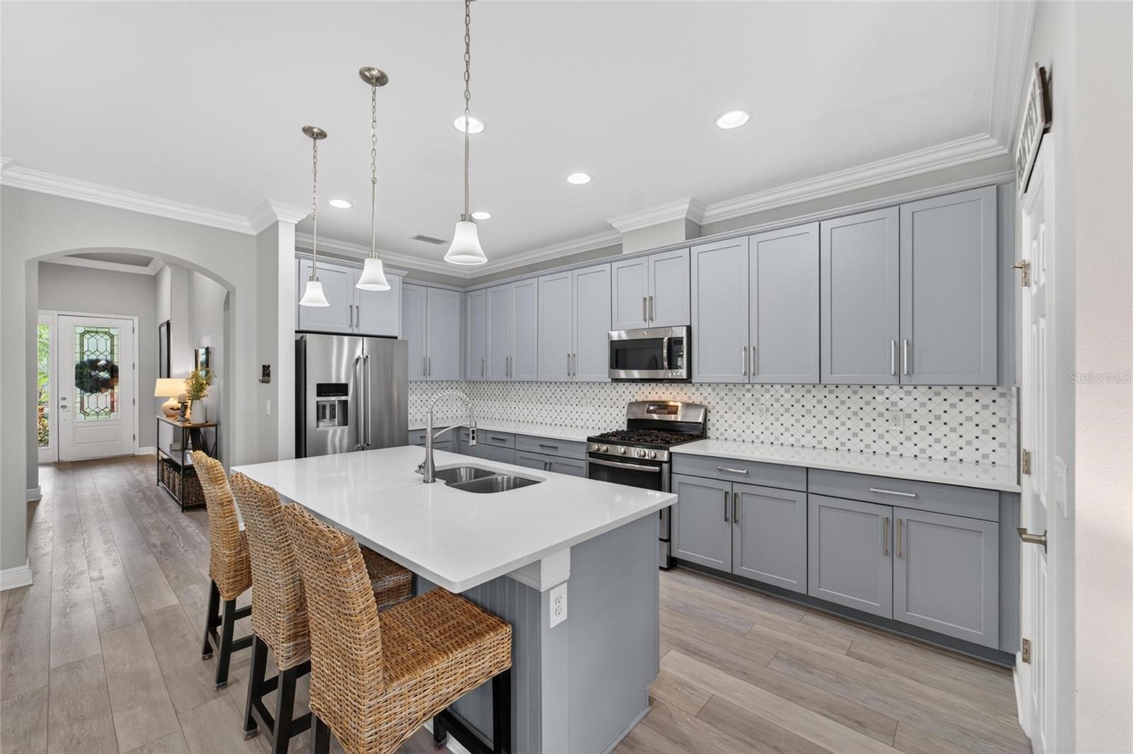 7020 OLD BENTON DR, APOLLO BEACH, FL, 33572