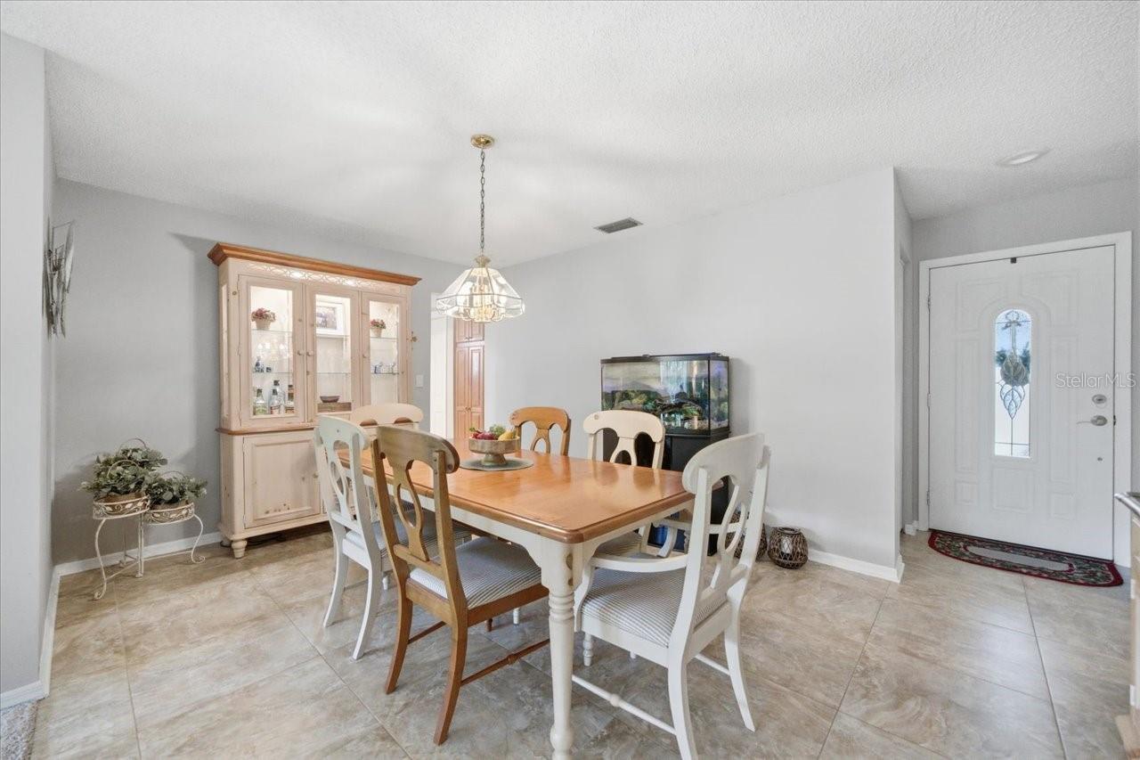4218 HOLLOWTRAIL DR, TAMPA, FL, 33624