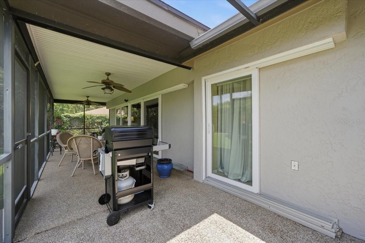 4218 HOLLOWTRAIL DR, TAMPA, FL, 33624