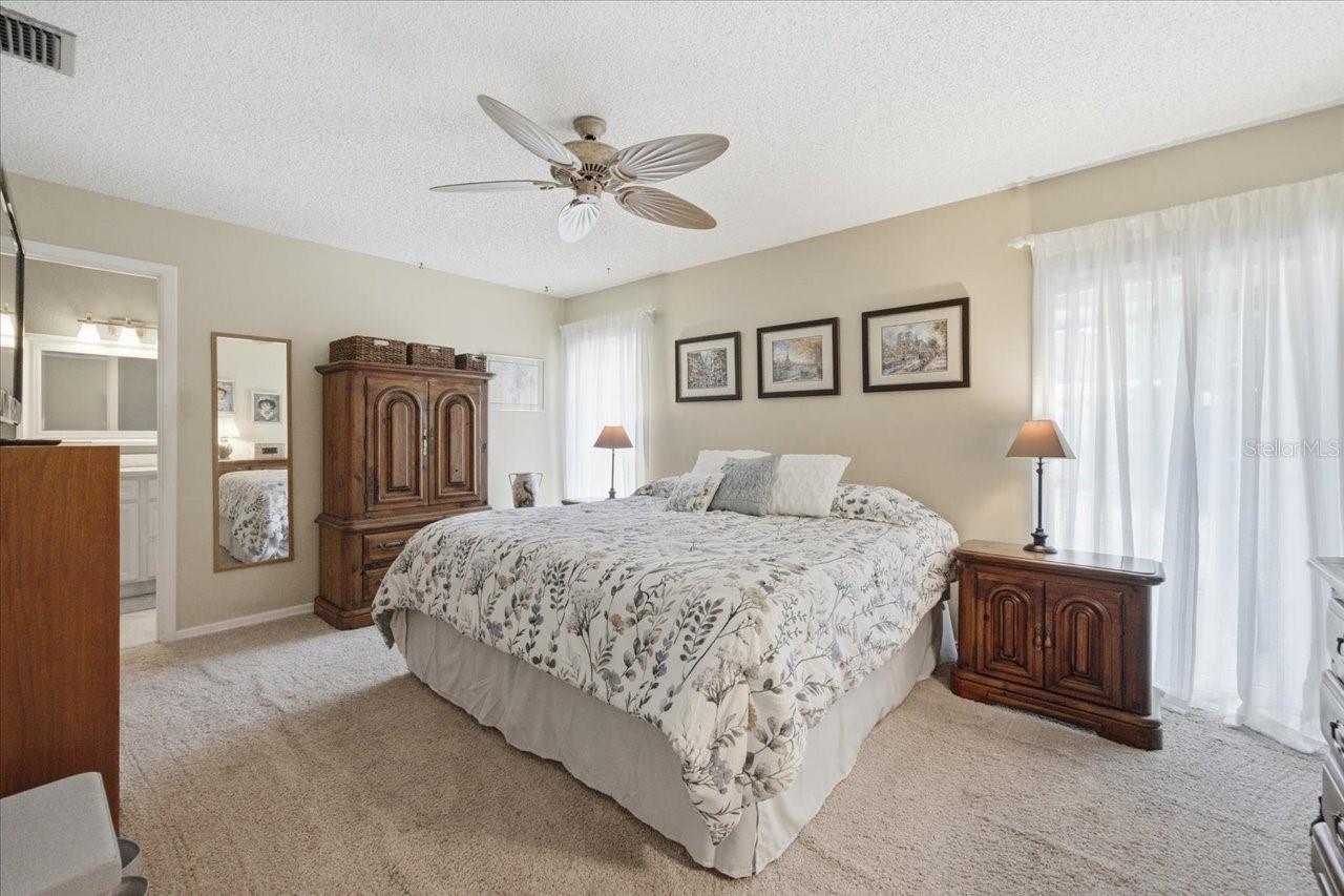 4218 HOLLOWTRAIL DR, TAMPA, FL, 33624