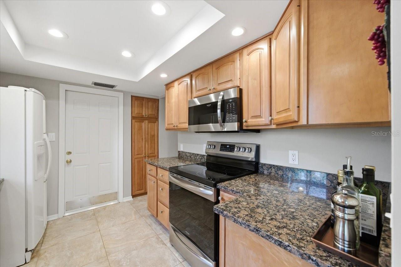 4218 HOLLOWTRAIL DR, TAMPA, FL, 33624