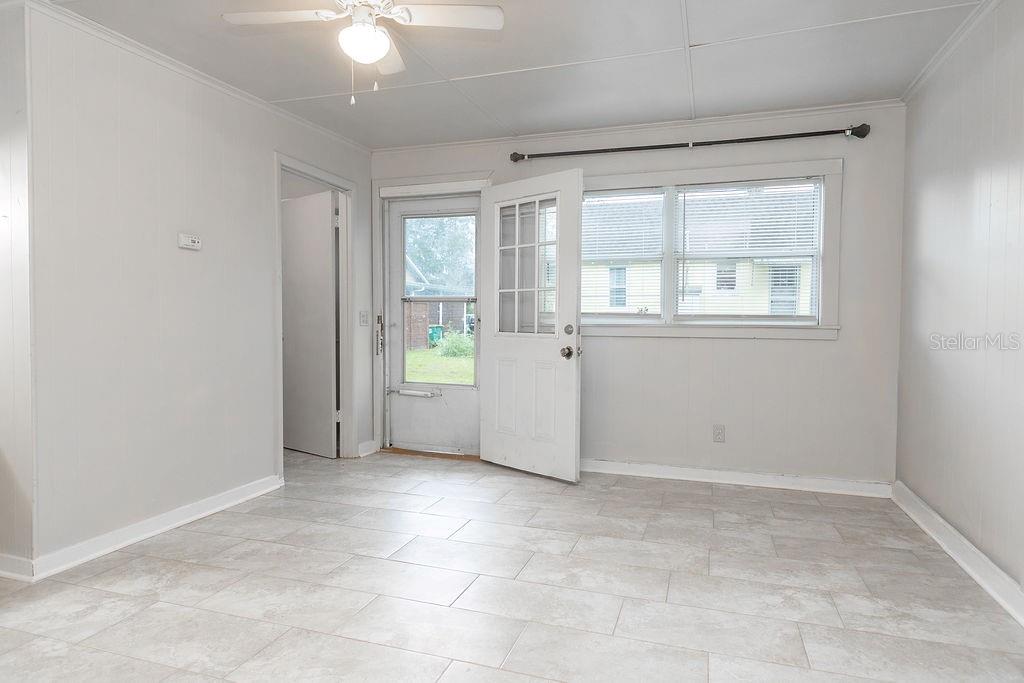 220 N ADELLE AVE #B, DELAND, FL, 32720