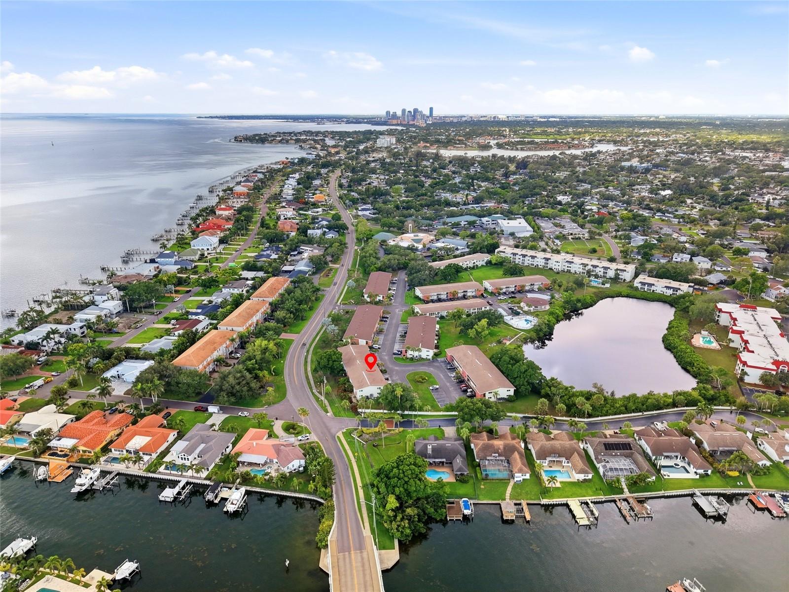 4570 OVERLOOK DR NE #284, ST PETERSBURG, FL, 33703