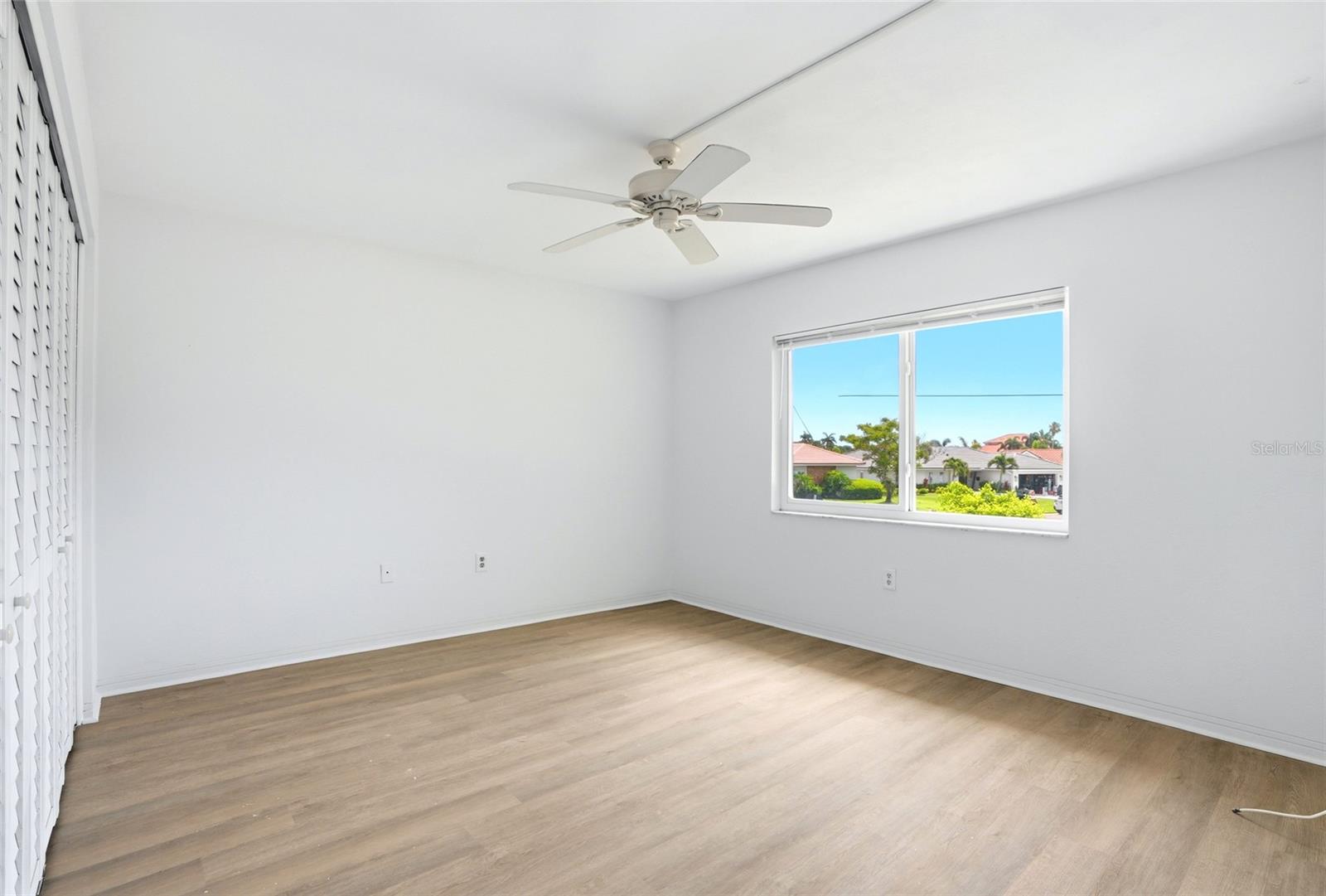 4570 OVERLOOK DR NE #284, ST PETERSBURG, FL, 33703