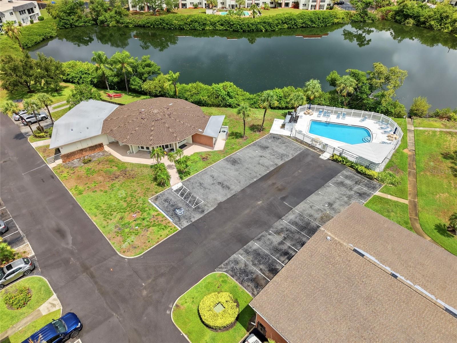 4570 OVERLOOK DR NE #284, ST PETERSBURG, FL, 33703