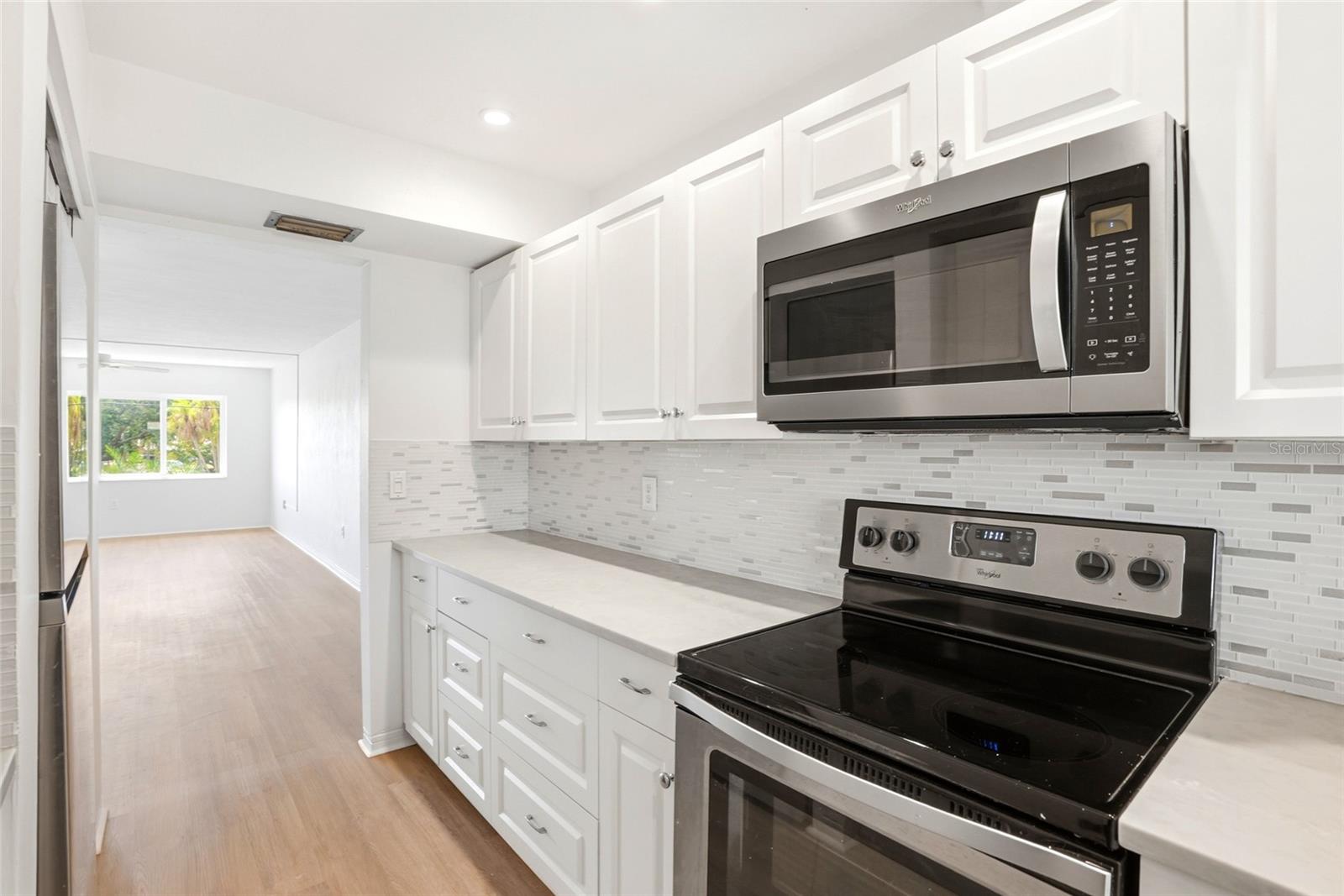 4570 OVERLOOK DR NE #284, ST PETERSBURG, FL, 33703