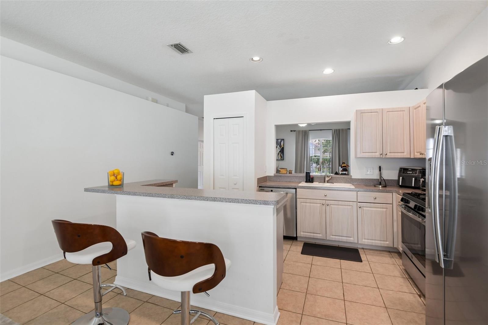 7926 TERRACE RIDGE DR, TEMPLE TERRACE, FL, 33637