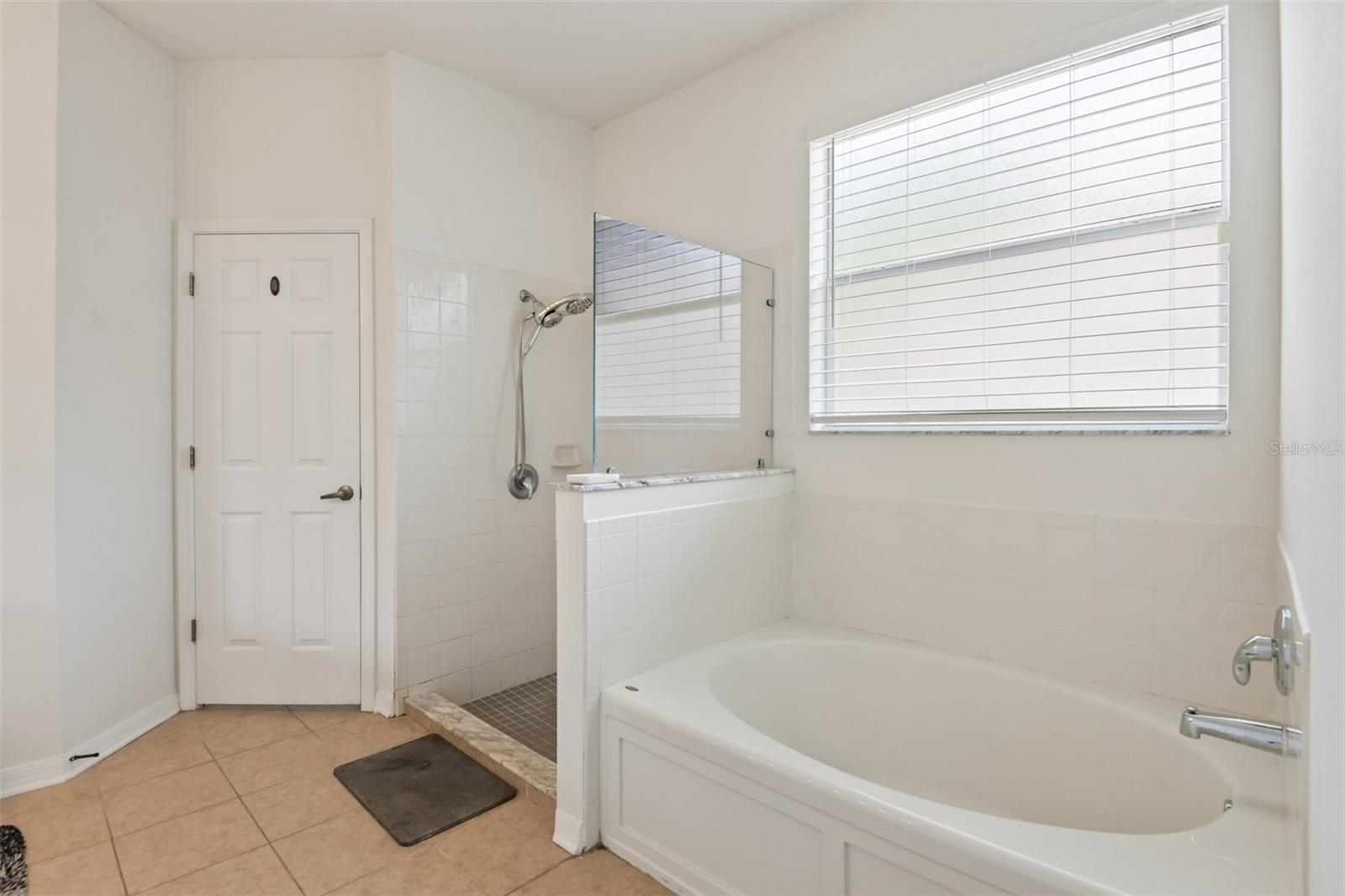 7926 TERRACE RIDGE DR, TEMPLE TERRACE, FL, 33637