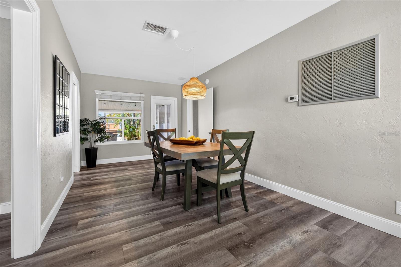 642 38TH AVE NE, ST PETERSBURG, FL, 33704