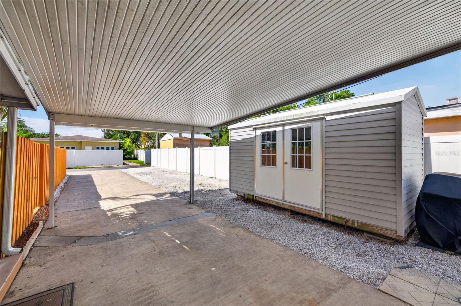 642 38TH AVE NE, ST PETERSBURG, FL, 33704