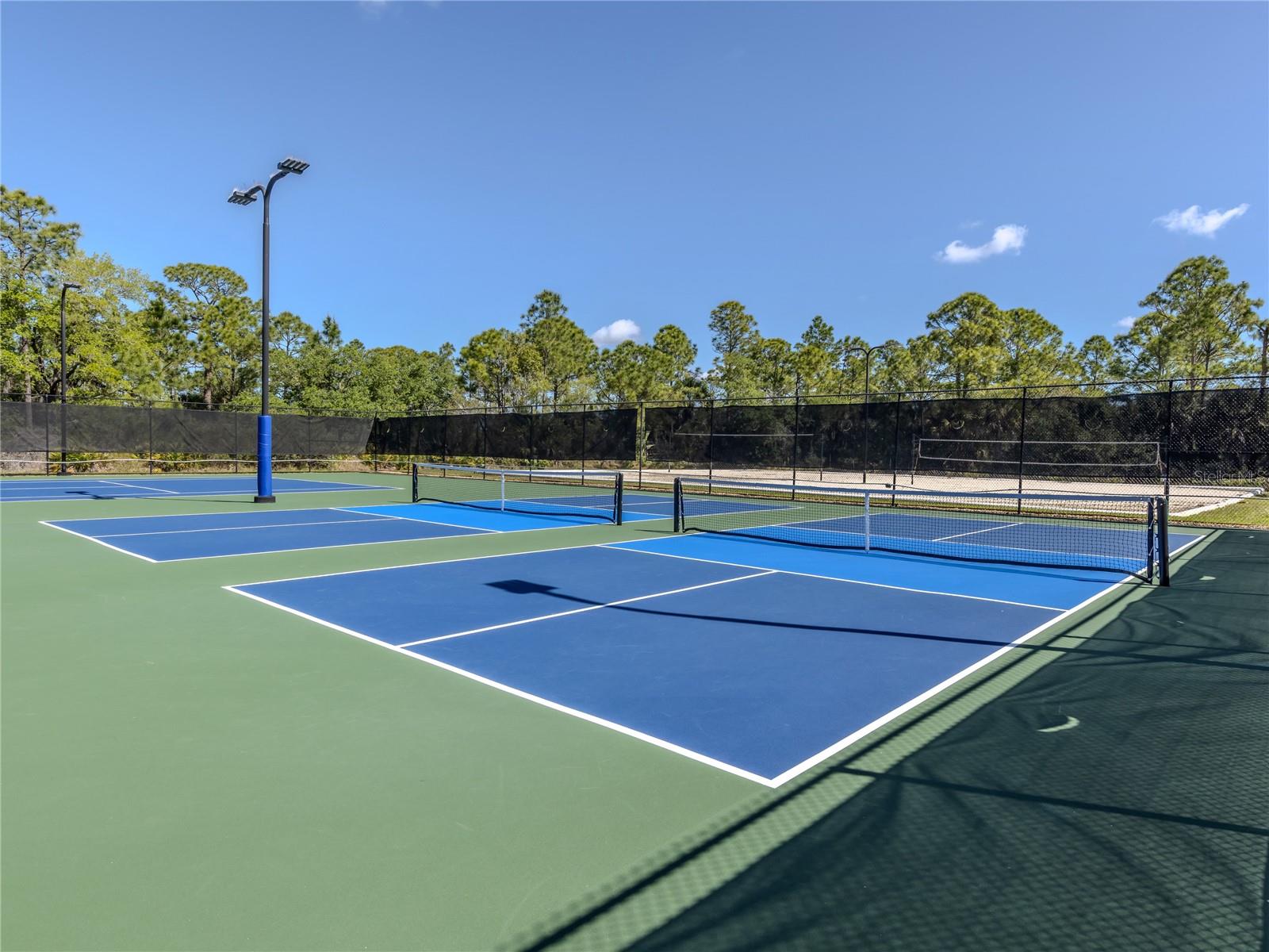2030 MESIC HAMMOCK WAY, VENICE, FL, 34292