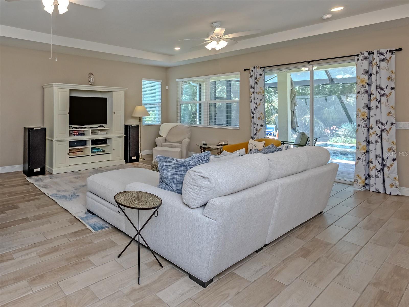 2030 MESIC HAMMOCK WAY, VENICE, FL, 34292