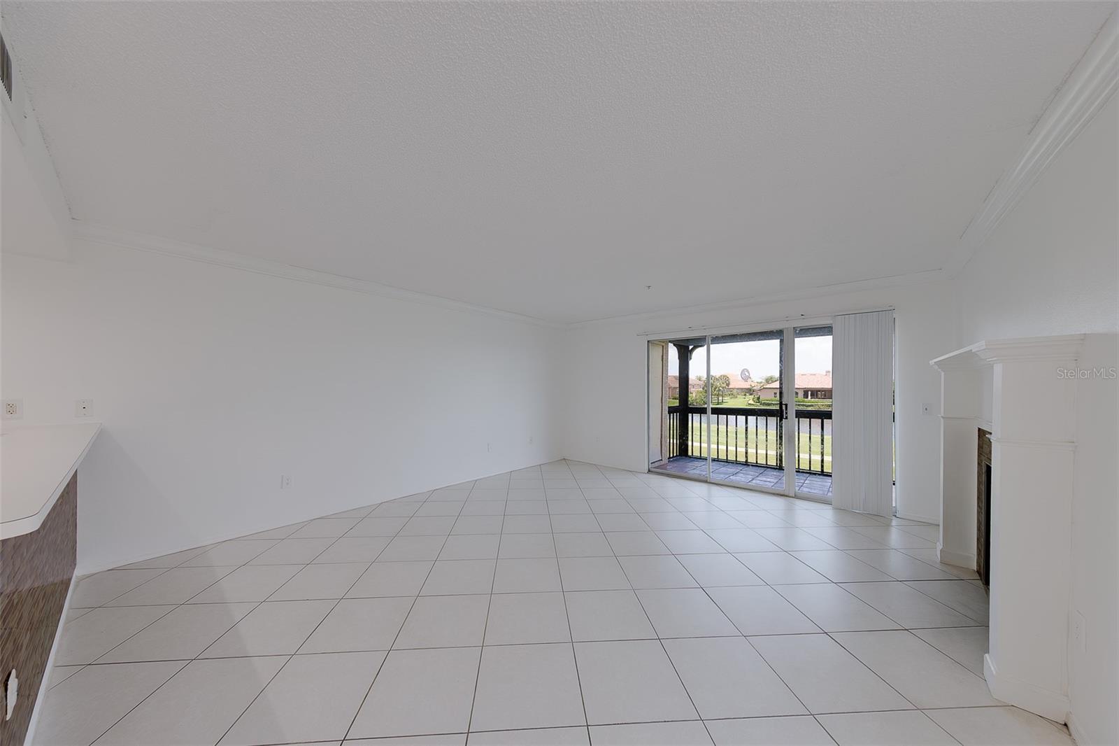 2400 FEATHER SOUND DR #928, CLEARWATER, FL, 33762