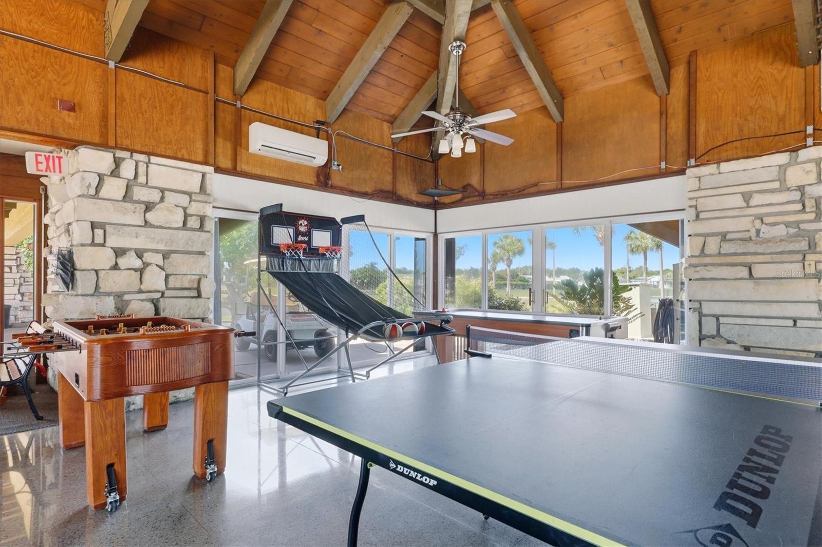 6389 COLISEUM BLVD, PORT CHARLOTTE, FL, 33981