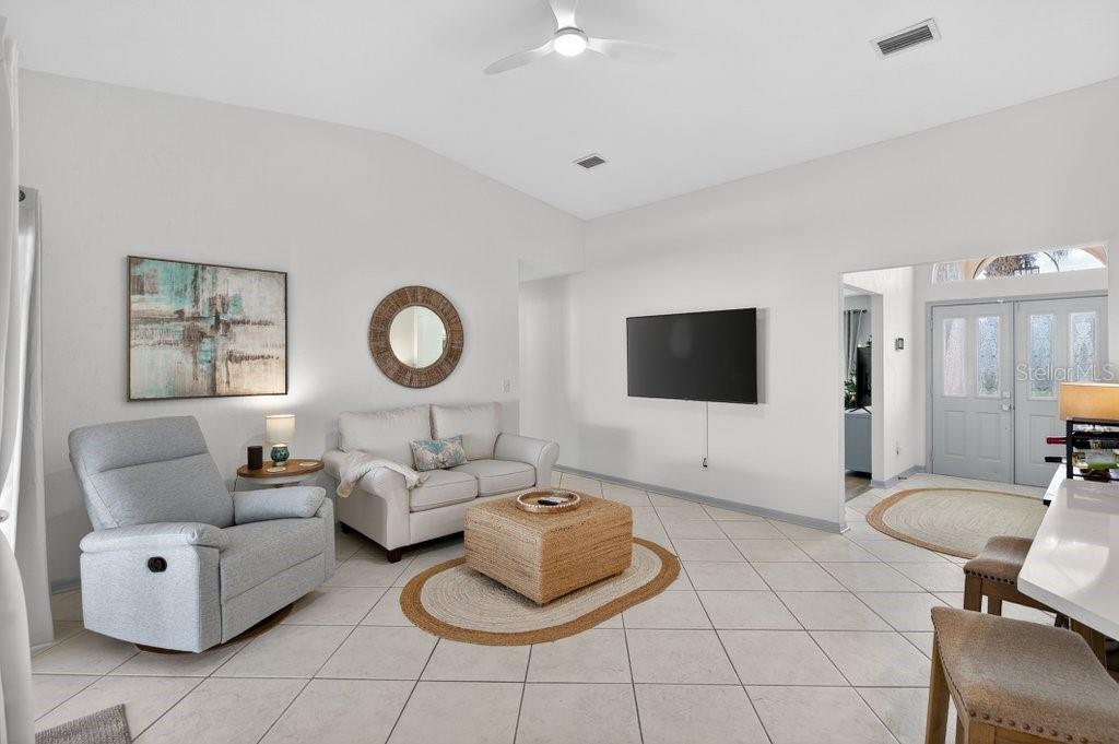 1 EASTMOOR LN, PALM COAST, FL, 32164