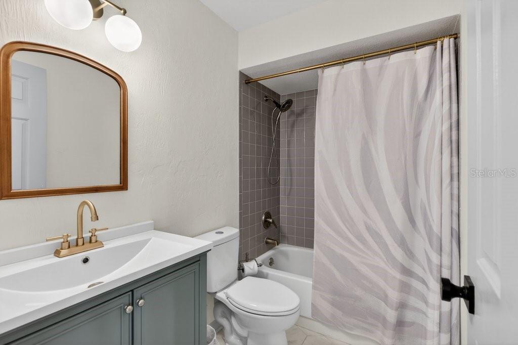 1 EASTMOOR LN, PALM COAST, FL, 32164