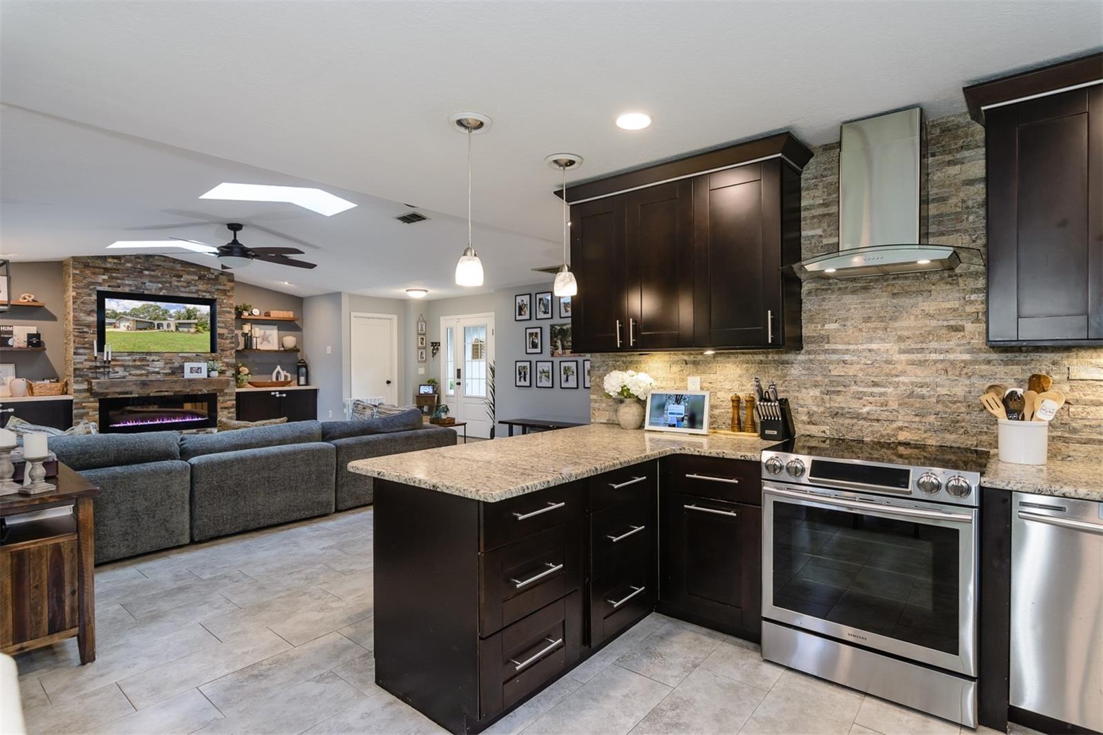 3745 THORNBUSH LN, NEW PORT RICHEY, FL, 34655