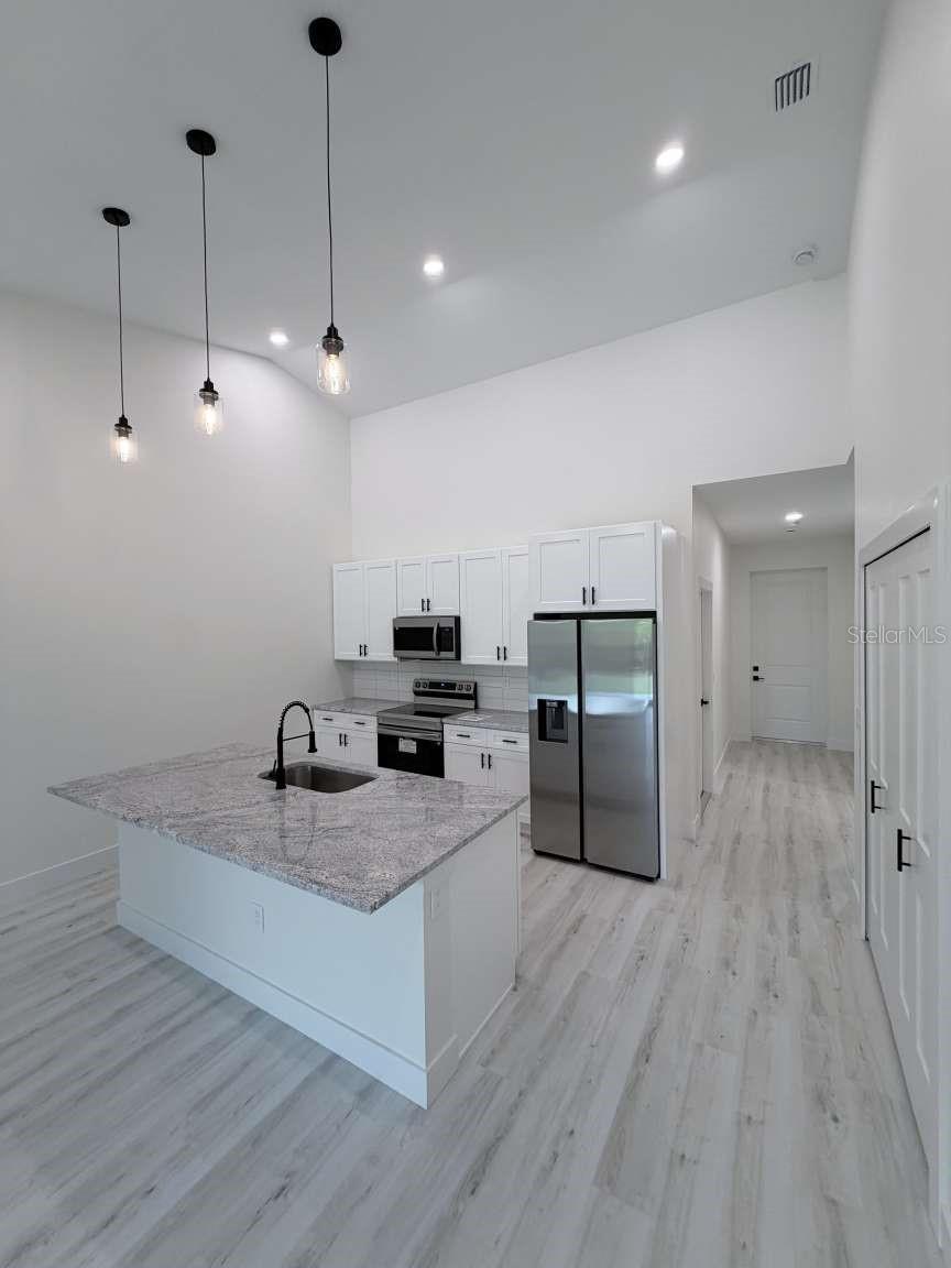 10412 PORT EVERGLADES ST, PORT CHARLOTTE, FL, 33981