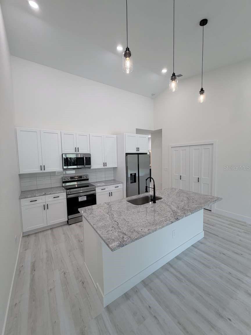 10412 PORT EVERGLADES ST, PORT CHARLOTTE, FL, 33981