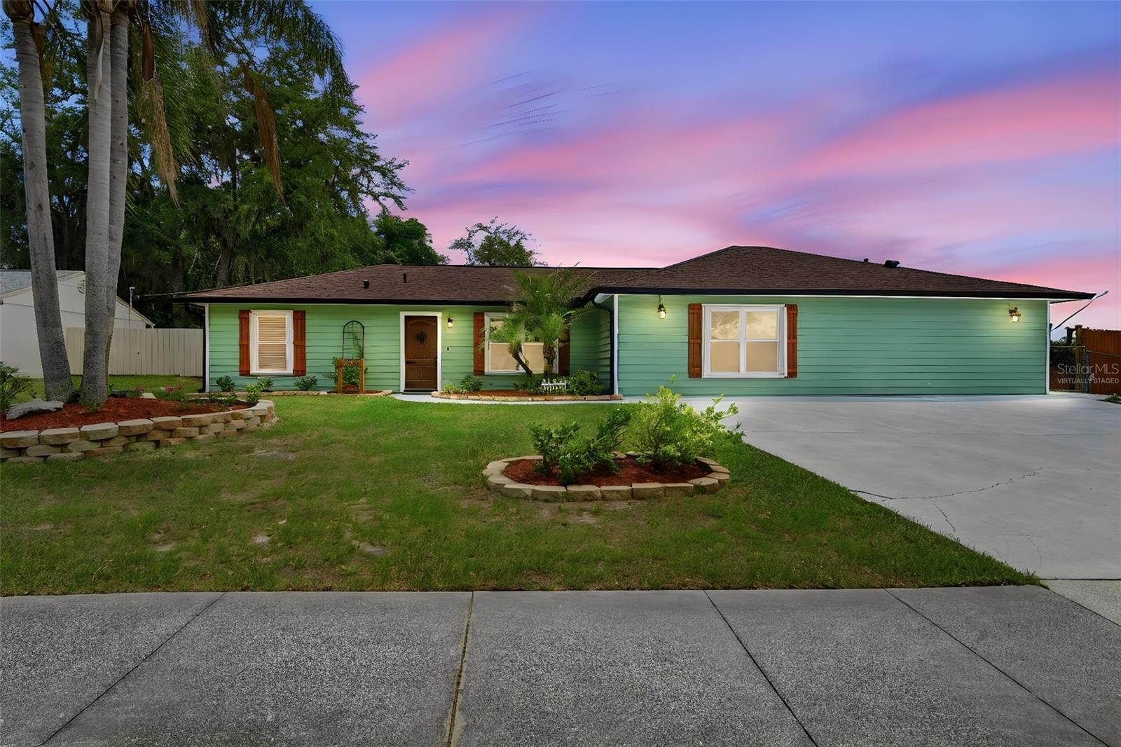 3201 PHONETIA DR, DELTONA, FL, 32738