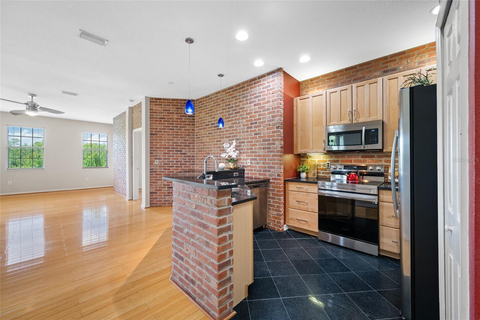 10409 CRIMSON PARK LN #110, TAMPA, FL, 33626