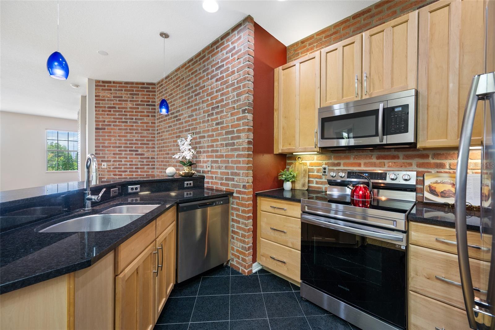 10409 CRIMSON PARK LN #110, TAMPA, FL, 33626