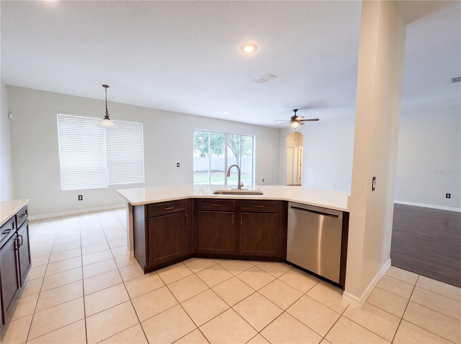 619 ERROL PKWY, APOPKA, FL, 32712