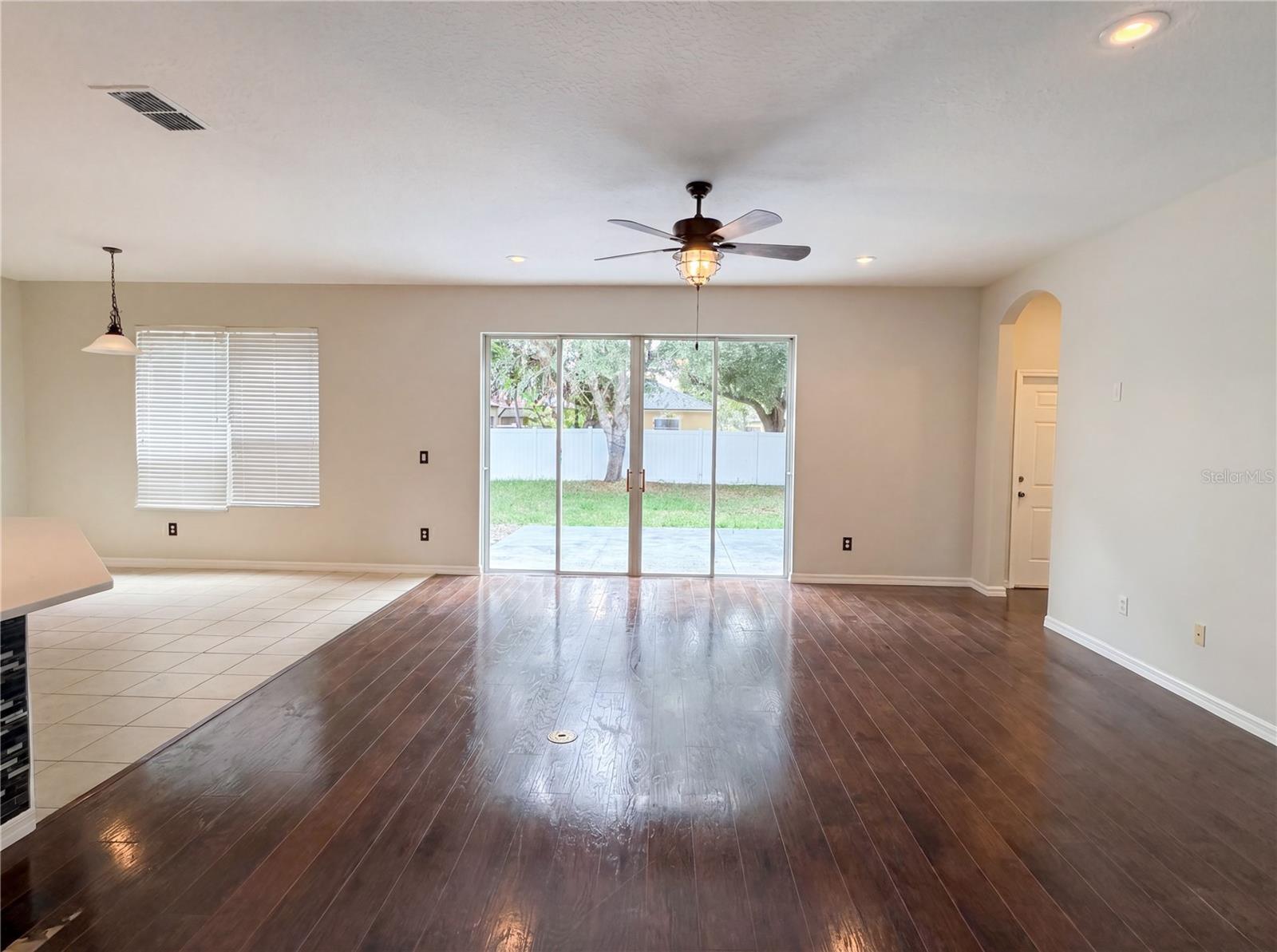 619 ERROL PKWY, APOPKA, FL, 32712