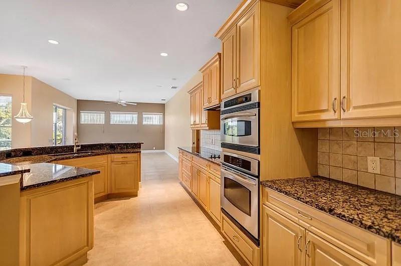 1704 AMBERWYND CIR W, PALMETTO, FL, 34221