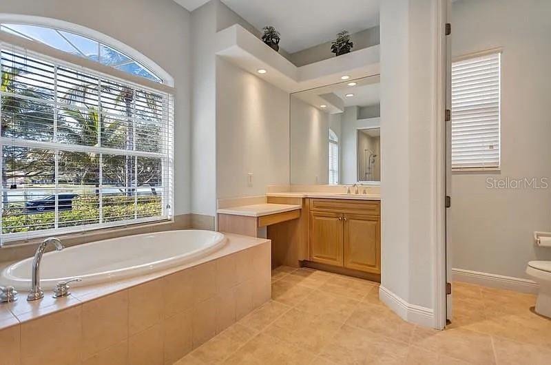 1704 AMBERWYND CIR W, PALMETTO, FL, 34221