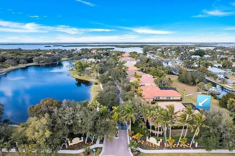 1704 AMBERWYND CIR W, PALMETTO, FL, 34221
