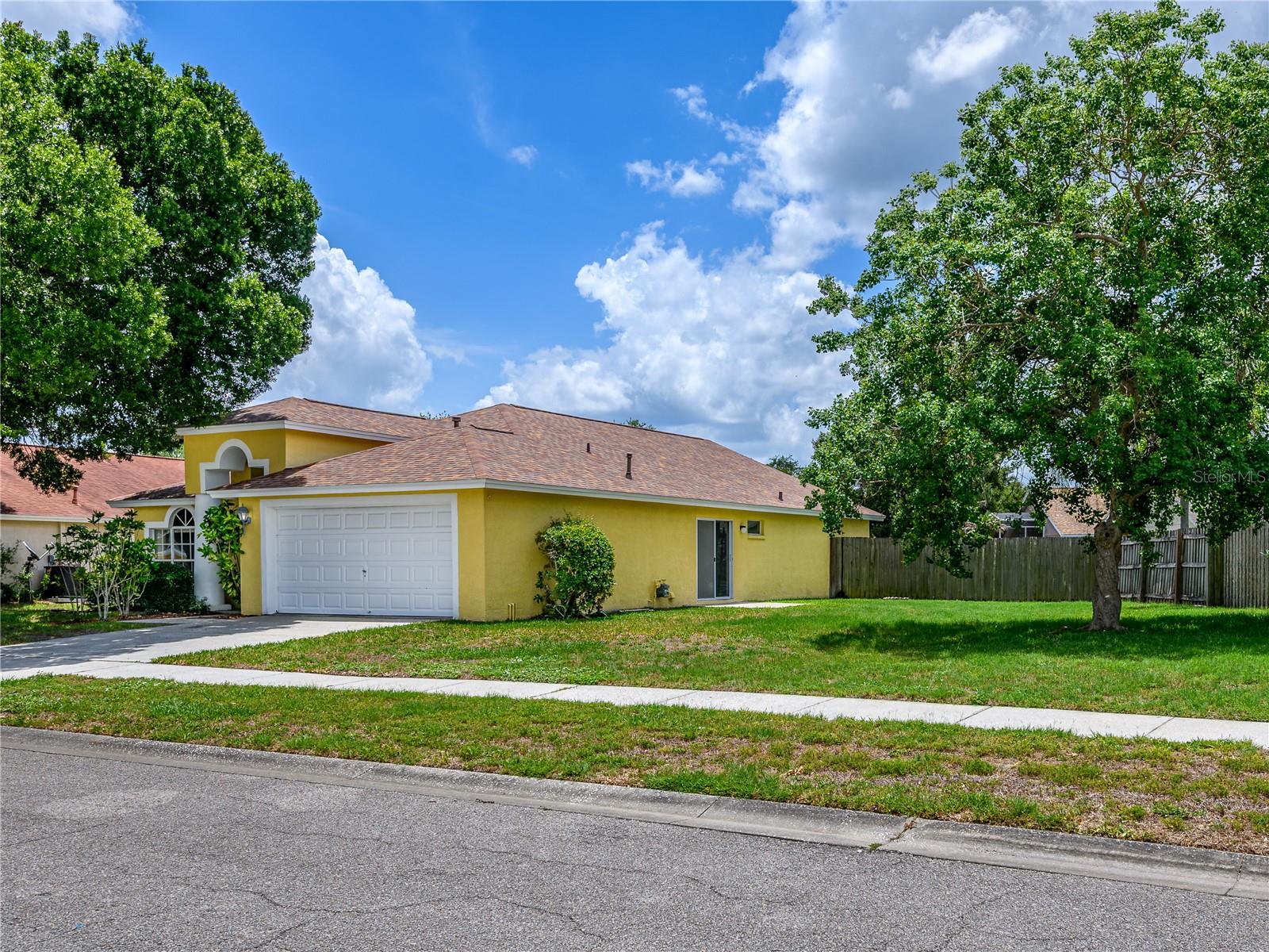 1407 WAKEFIELD DR, BRANDON, FL, 33511