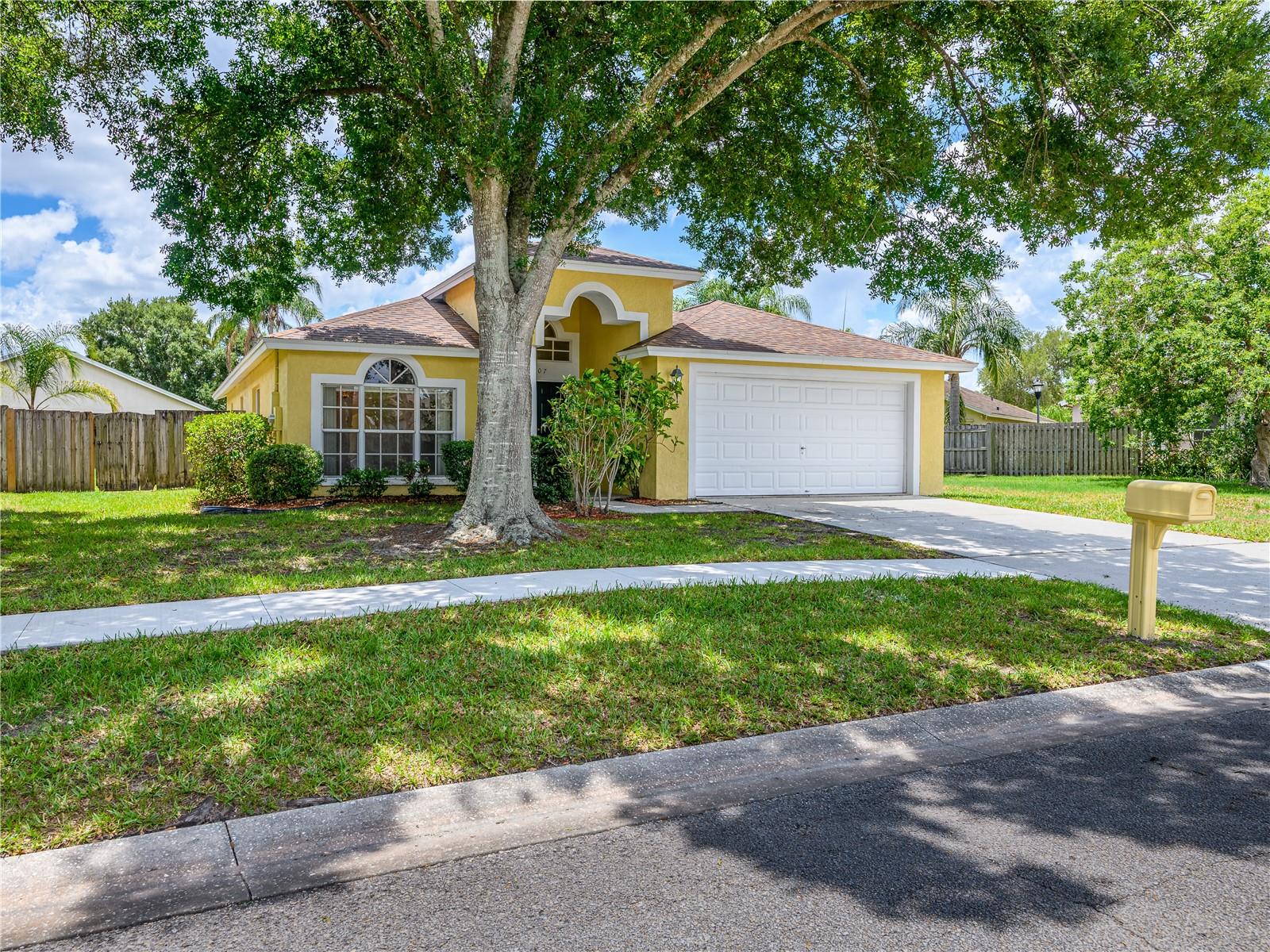 1407 WAKEFIELD DR, BRANDON, FL, 33511