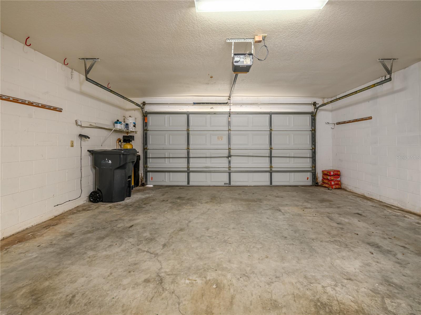 1407 WAKEFIELD DR, BRANDON, FL, 33511