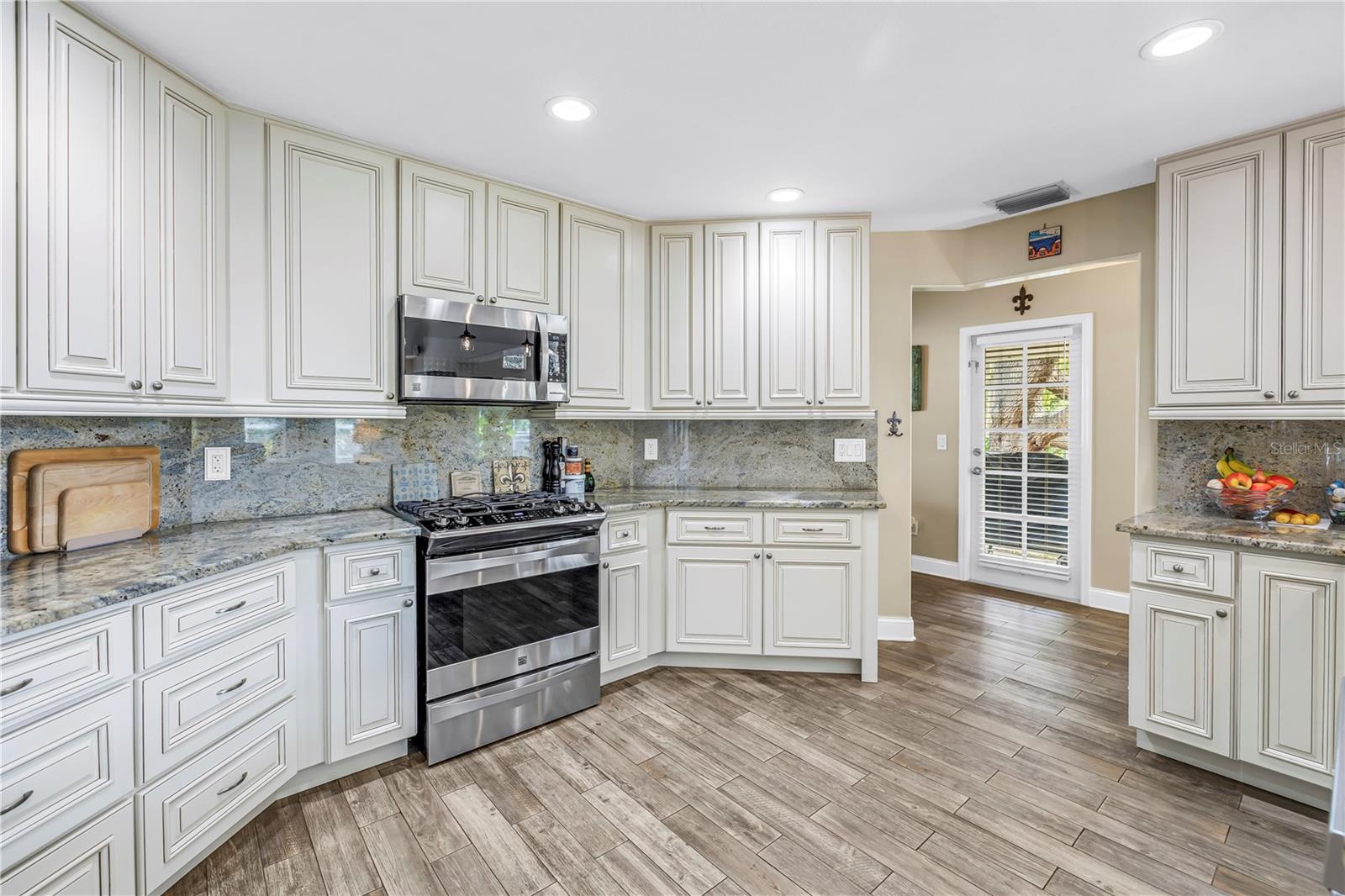 2269 KENT DR, LARGO, FL, 33774