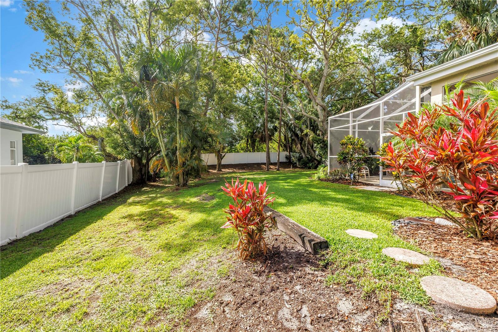 2269 KENT DR, LARGO, FL, 33774