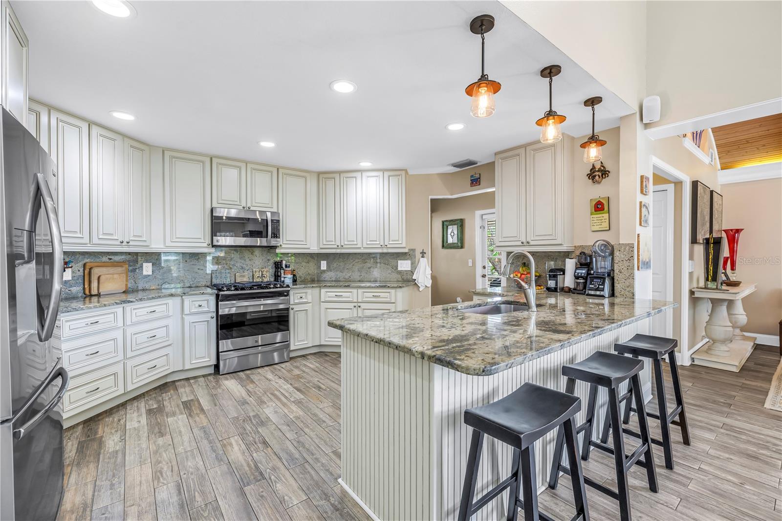 2269 KENT DR, LARGO, FL, 33774