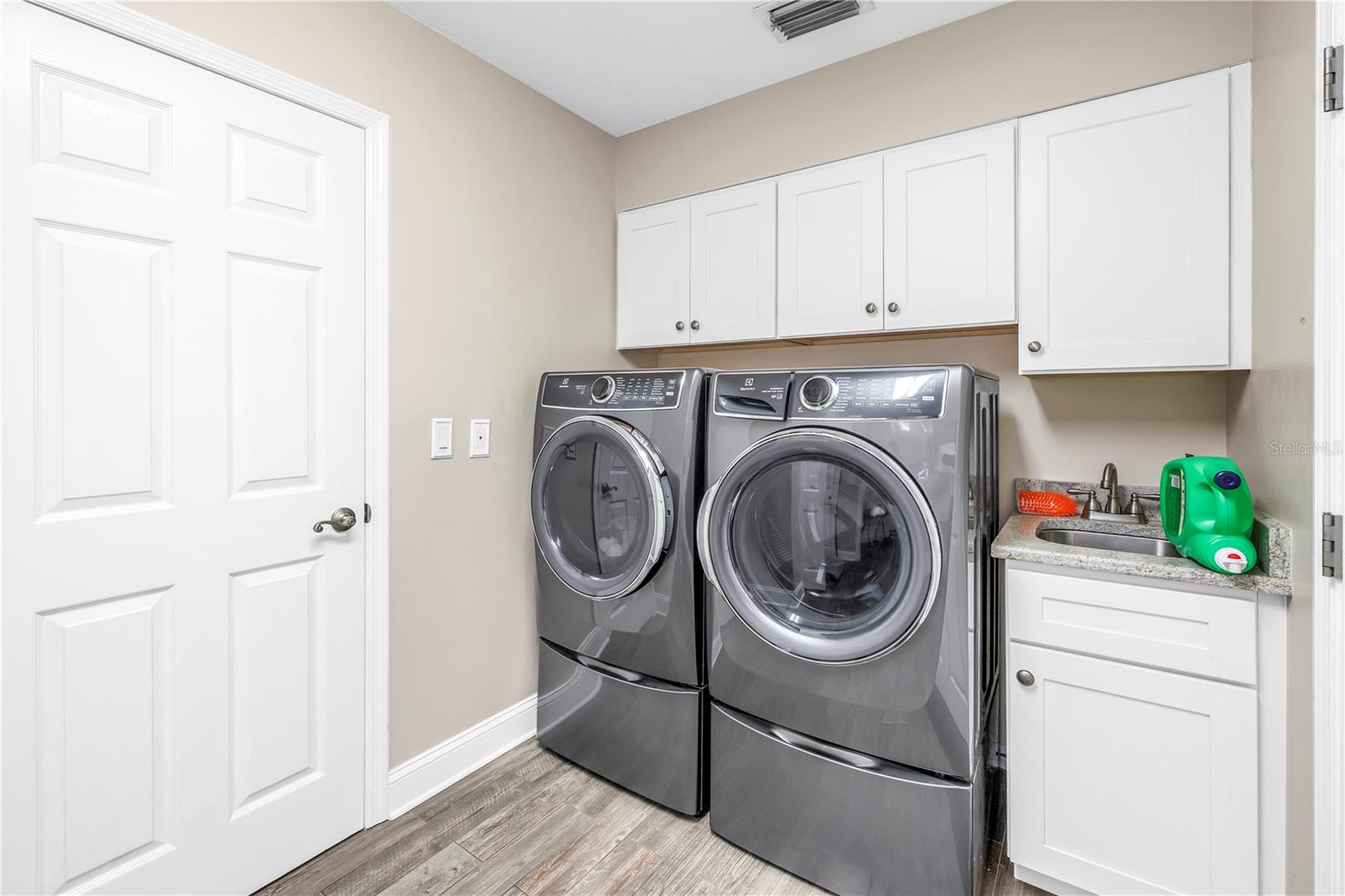 2269 KENT DR, LARGO, FL, 33774