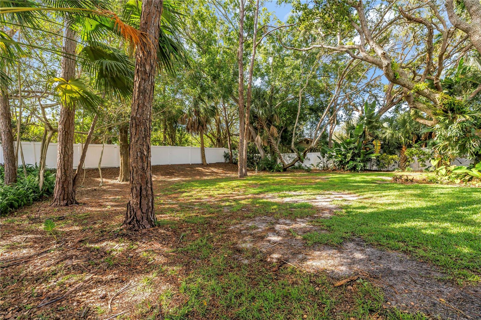 2269 KENT DR, LARGO, FL, 33774