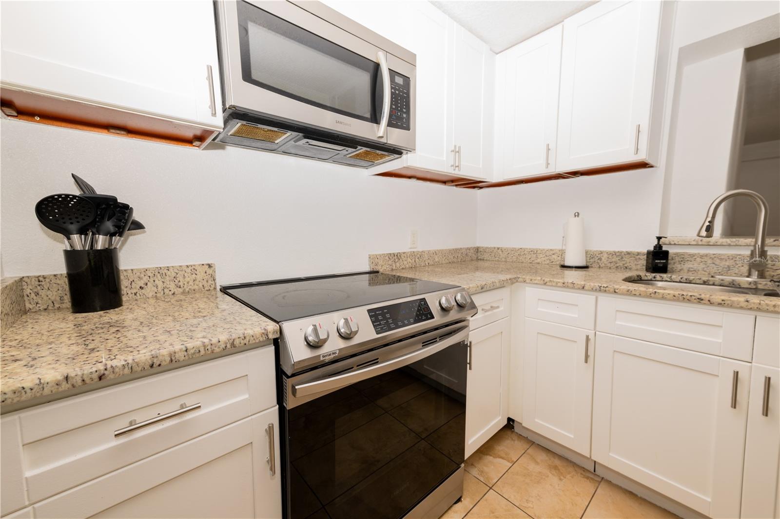 39736 MEADOWOOD LOOP, ZEPHYRHILLS, FL, 33542