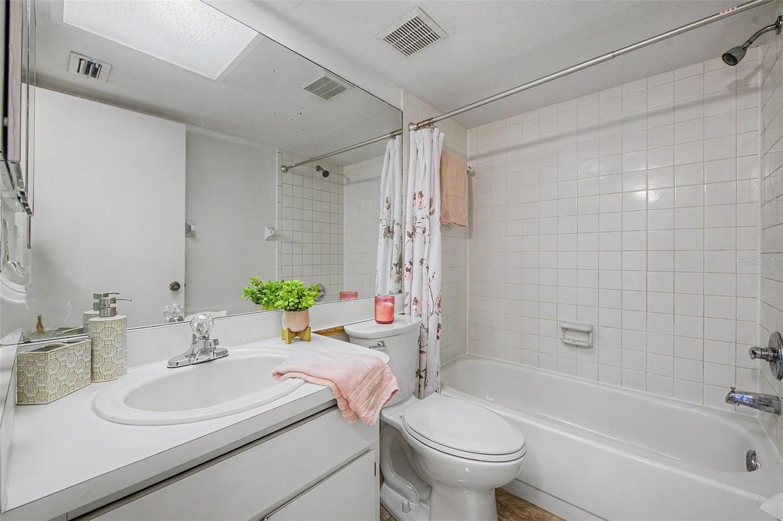 202 MARY DR #202, OLDSMAR, FL, 34677